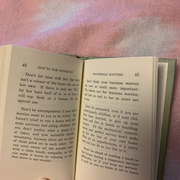 Small Pocket Size Book for husbands - Picture 5 of 6